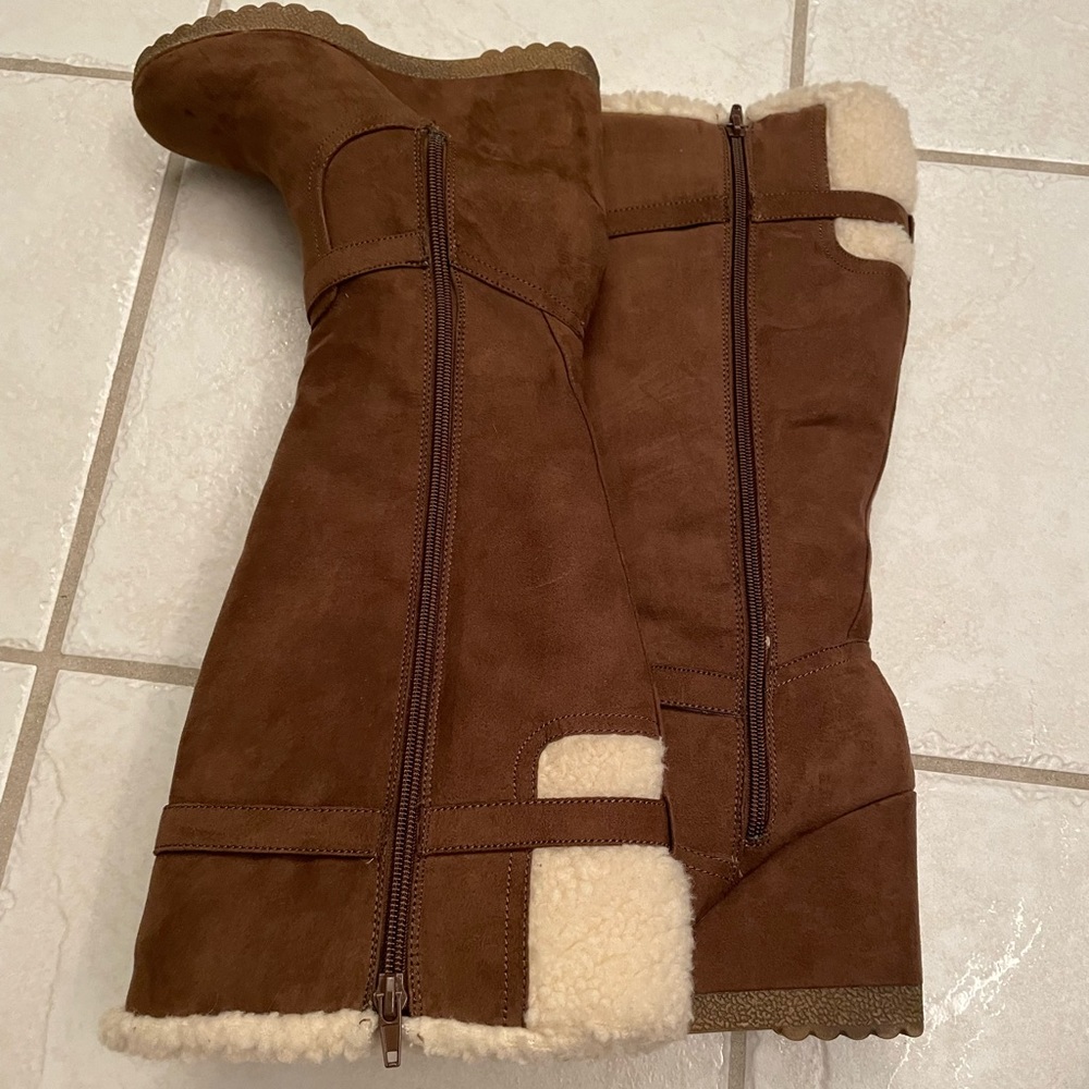 Unisa faux shearling tall wedge boots size 7